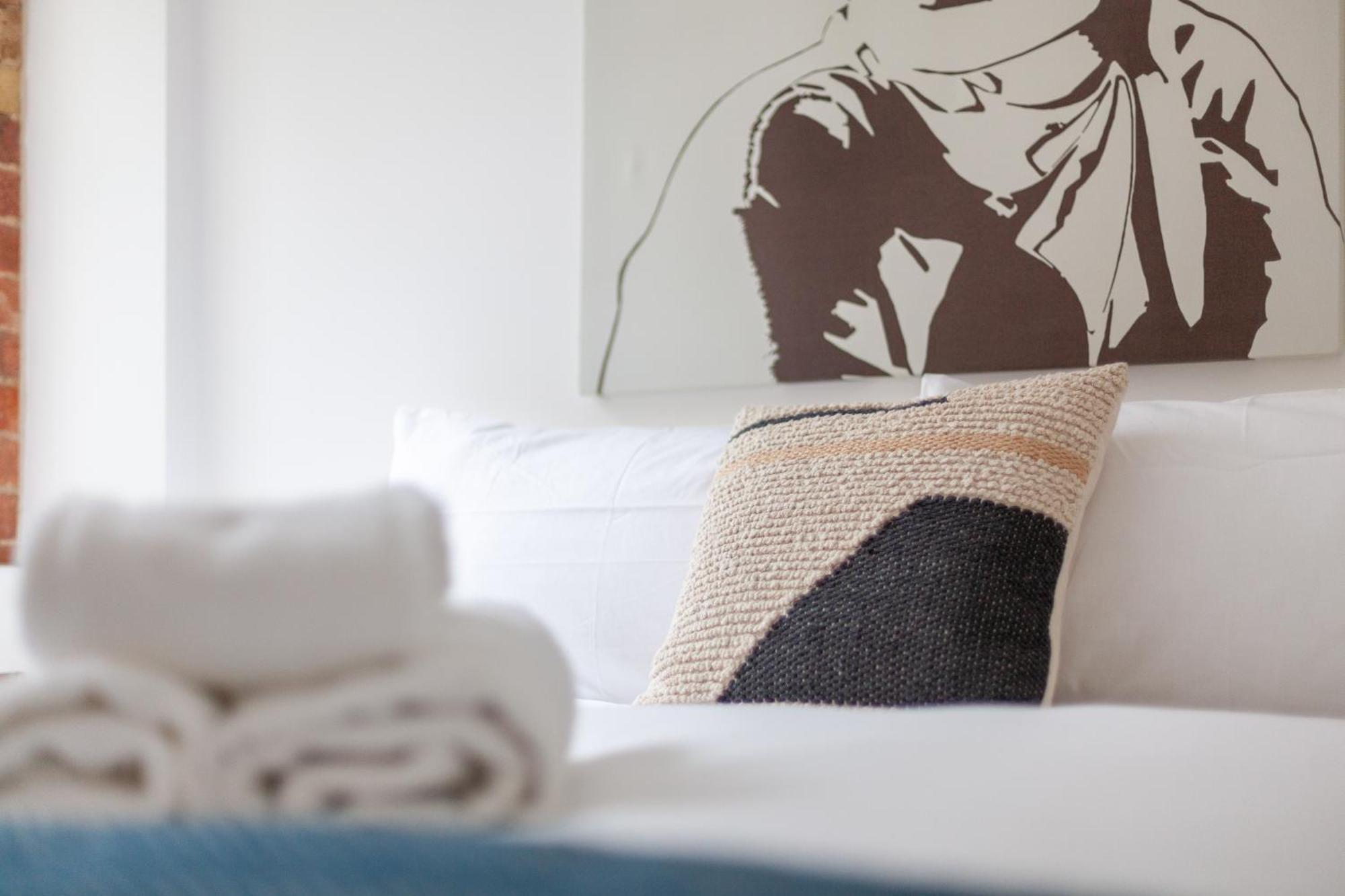 Elegance & Chic Design - 2-Bedroom Haven London Luaran gambar